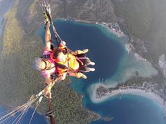 -费特希耶滑翔伞