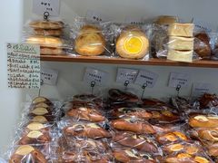 -雀食面包店(钟楼店)