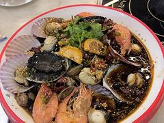 -老东镇啤酒屋海鲜加工·蒸汽海鲜·海鲜烧烤(台东店)