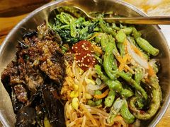-聚合鑫东北熏酱熟食麻辣面(长阳店)