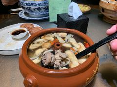 汽锅鸡-滇越乘象云南餐厅(豆各庄店)