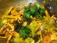 -拿渡麻辣香锅(世茂广场·工三店)