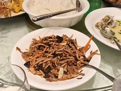 -荣誉海鲜酒楼(海湾店)