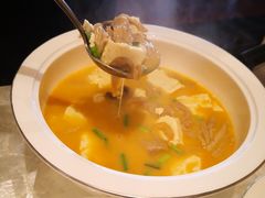 龙虾汤海蜇里子炖豆腐-人间采蜜(海信广场店)