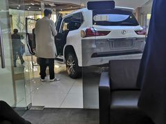 -大连中升雷克萨斯(华北路店)