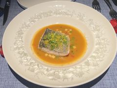 东海黄鱼配春笋-弦月窗LUNETTE BY AMANDA(复兴路店)