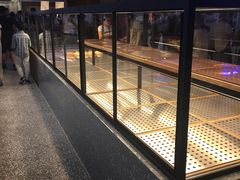 面包甜点陈列柜-LELECHA乐乐茶(上海五角场万达广场店)