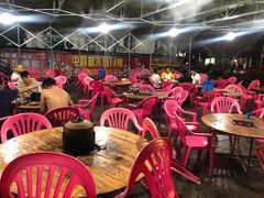 大堂-霞姐屯昌枫木香草鸭店(海螺店)