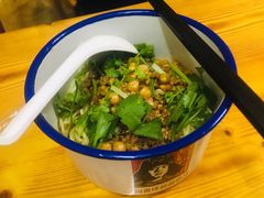 干拌炸酱面-胖胖板凳面