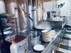 -西部马华清真兰州牛肉面·烧烤夜市(关东店)