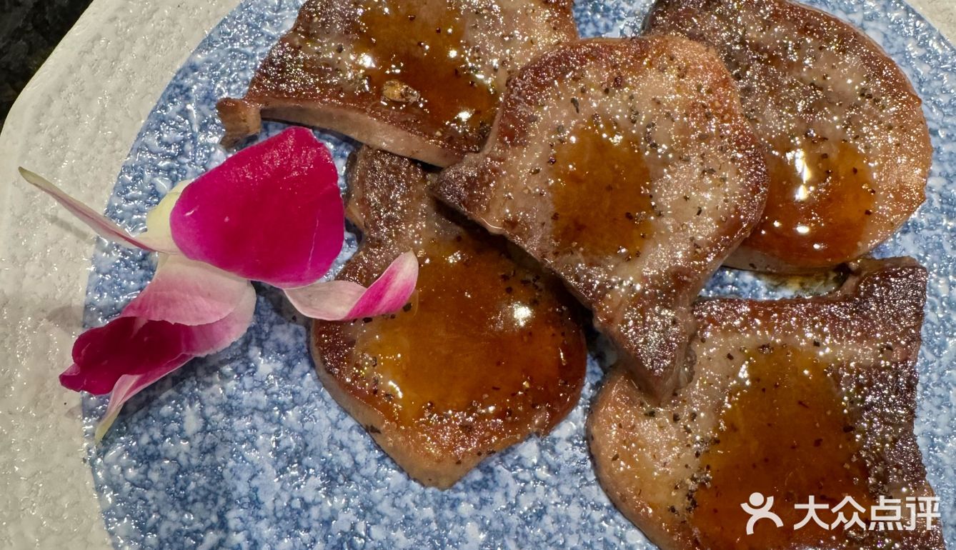 吃吃喝喝最快乐了[礼花]