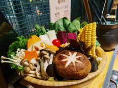 -湊湊火锅·茶憩(新中关购物中心店)