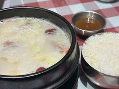 -益百岁牛尾汤主题餐厅(辛庄街店)