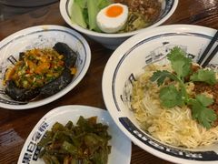 -黑白电视长沙小吃(美林M·LIVE天地东座店)