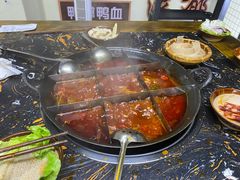 -乖嬢嬢重庆老火锅(南联店)