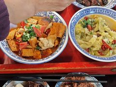 -蓝田九大碗民俗食府(蓝田店)