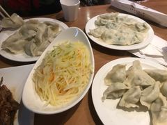 -东方饺子王(重庆路亚泰店)