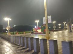 -人民广场