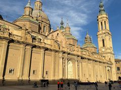 -皮拉尔圣母圣殿主教座堂