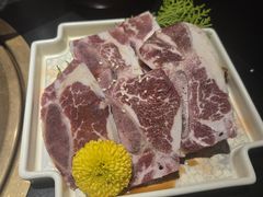 -山川小町·极番烧肉(新地假日广场店)