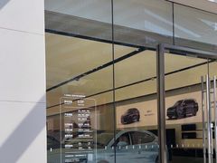 -华为智能生活馆(上海金桥国际商业广场)