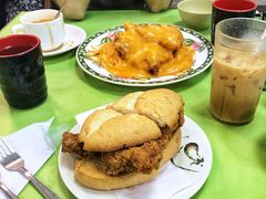 猪扒包-胜利茶餐室