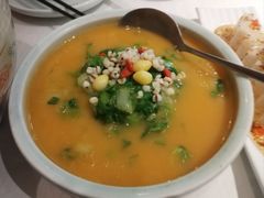 -江城小馆陕南妈妈菜·全球旅行餐厅(钟楼店)