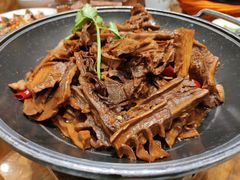 -黄泥岗·地道湖北菜(奥特莱斯店)