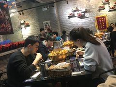 -巴四老城区炭火蛙锅(张江店)