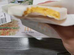 -麦当劳(上海虹桥站30B检票口楼上)