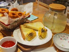 -麦甜创意轻食餐厅(西康路店)