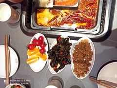 -洞子口重庆鲜货火锅(楚翘城旗舰店)