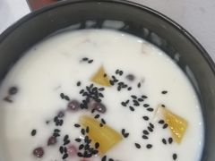 蝶豆花酸奶水果粒-天龙宝严素食馆(大兴善寺店)