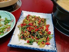 小炒黄牛肉-湘聚南县土菜馆(龙山二路店)