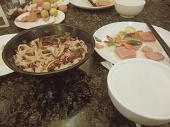 -昆明朗威酒店(昆明站火车站双桥夜市风情街店)