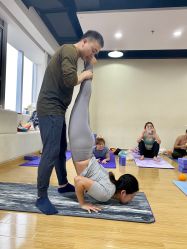 -亚太瑜伽普拉提学院