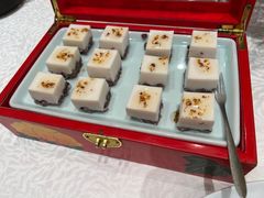 -品海楼·大连海胆锅贴馆(东港店)