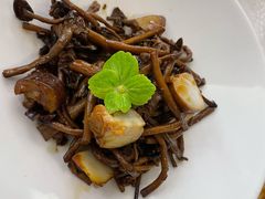 茶树菇烤墨鱼蛋-名甬鲜坊·宁波海鲜(爱琴海店)
