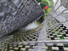 -知美术馆