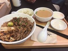 -熊吞·大碗丼烧肉饭(济宁万达广场店)
