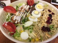 沙拉-玛格萝妮比萨屋(陆家浜路店)