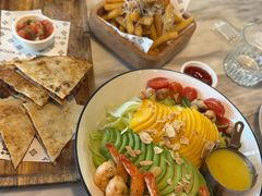 扒鲜虾芒果牛油果沙拉-G+KITCHEN·西餐·手作(时代广场店)