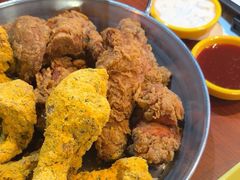 -BHC炸鸡(明洞总店)
