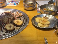 -老炉家木炭烤肉(长江国际店)