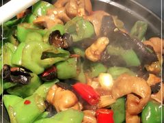 -吴越荣记苏州菜·松鼠桂鱼100%活鱼现做(斜塘老街店)