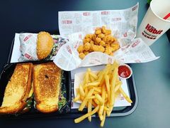 -The Habit Burger Grill 哈比特汉堡(爱琴海店)