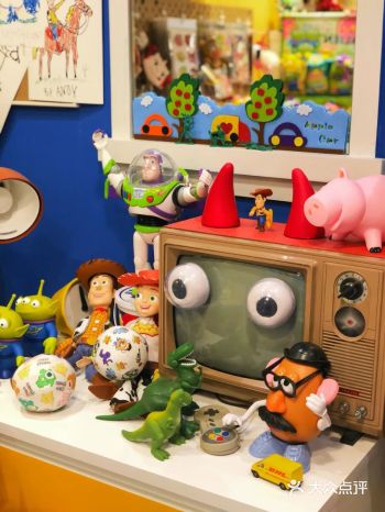 🧈 听起来像是面包店的豆皮起司，可是一家贩卖时光的