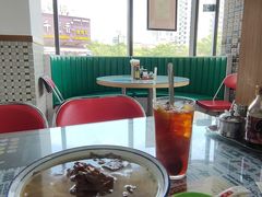 -七爷清汤腩·港式茶餐厅(世博店)