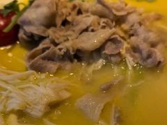 -新天明砂锅鱼头煲