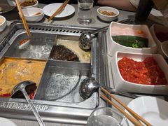-海底捞火锅(世界城广场店)
